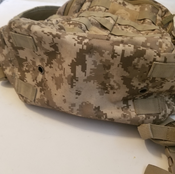 SOG Ninja Tactical Daypack Backpack Camo Molle - Picture 6 of 10